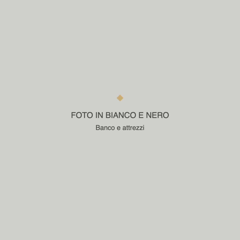 Banco e attrezzi del laboratorio orafo